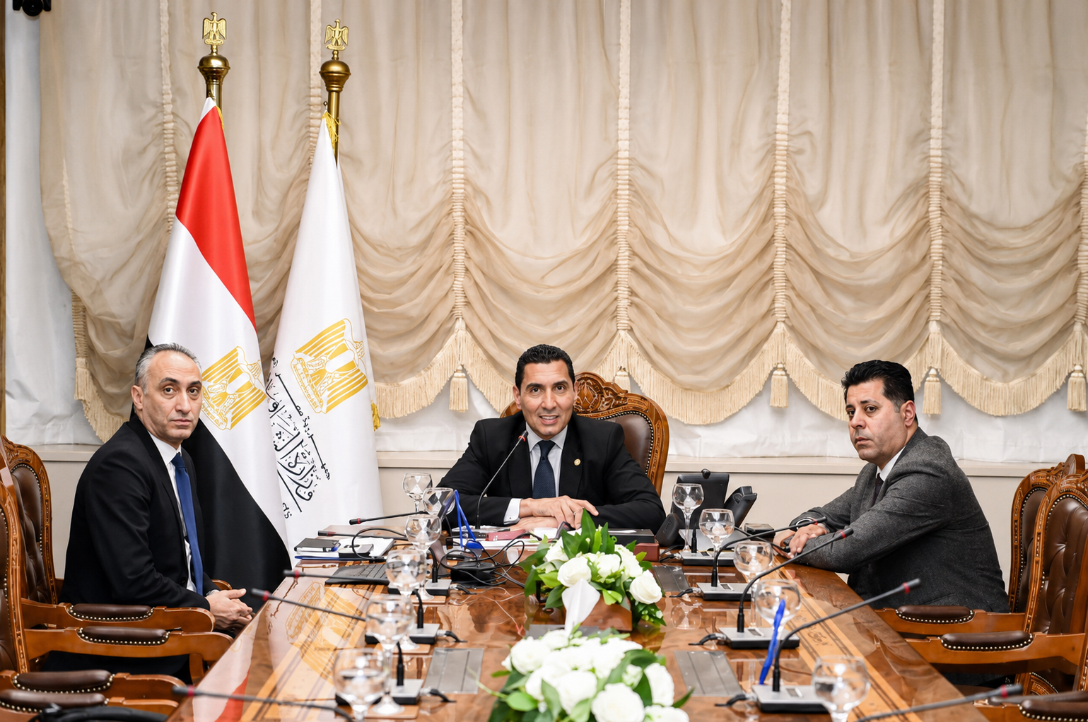 عودة الفارس سامح الدهان لتمثيل مصر دوليًا.. وزير الشباب والرياضة يبحث خطط تطوير الفروسية المصرية