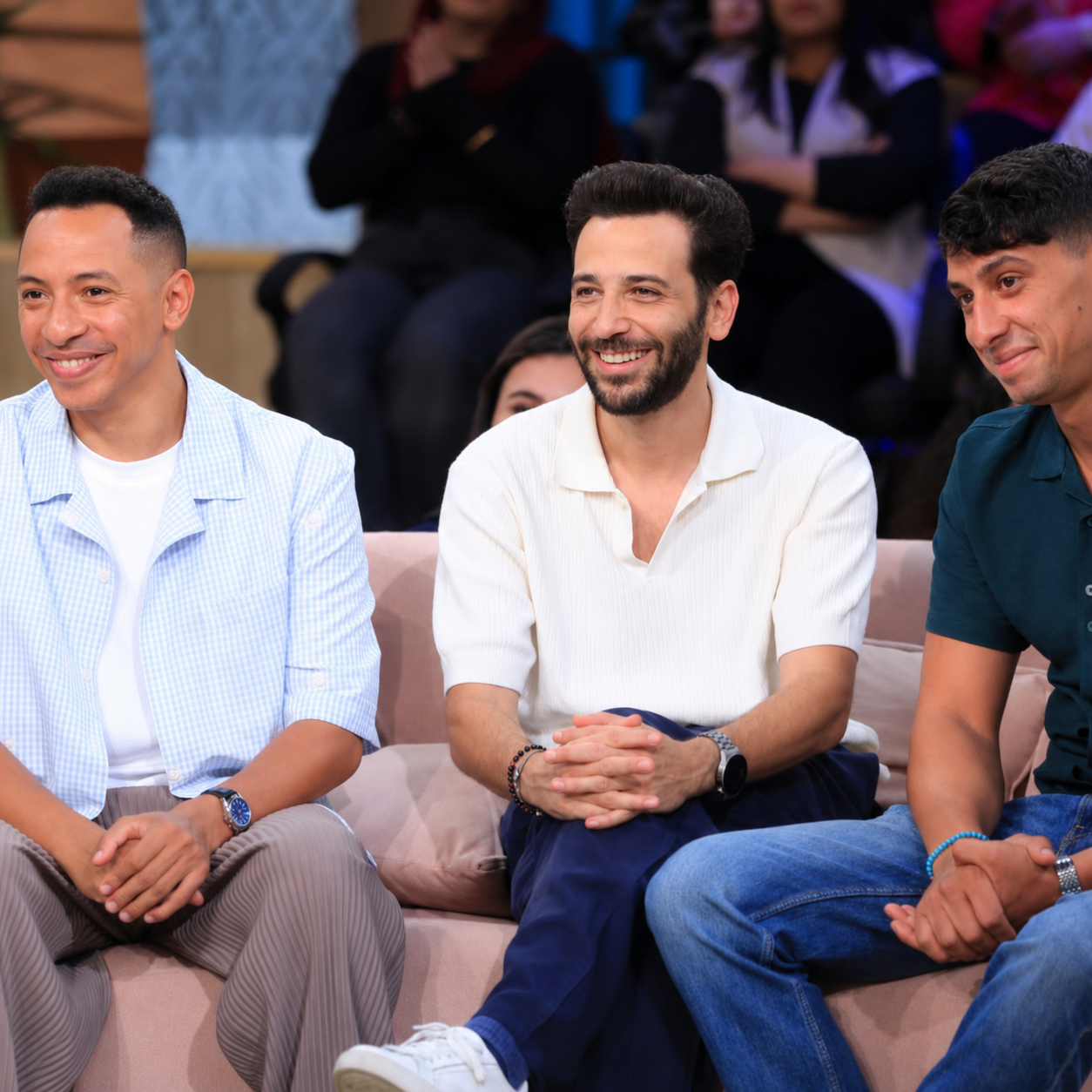 أبطال فيلم «القصص» ضيوف برنامج «معكم منى الشاذلي».. نيللي كريم تكشف كواليس ترددها 4 أبطال فيلم «القصص» ضيوف برنامج «معكم منى الشاذلي».. نيللي كريم تكشف كواليس ترددها