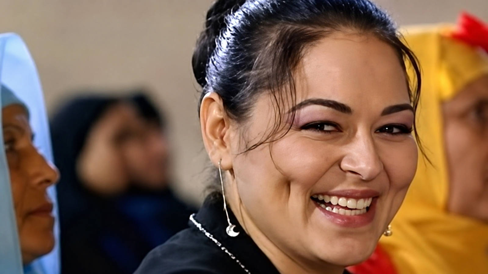ذكرى ميلاد نيفين مندور.. صاحبة الابتسامة الشهيرة التي تركت بصمة رغم قلة أعمالها