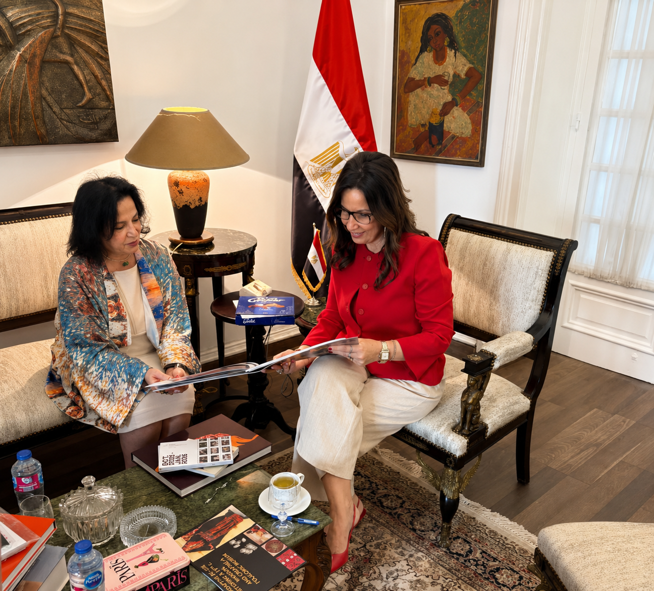 وزيرة الثقافة تبحث مع الشيخة مي بنت محمد آل خليفة سبل الحفاظ على التراث الثقافي وإحياء المباني التاريخية