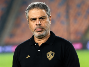 معتمد جمال ينتظر قرار الزمالك لحسم مستقبله وسط عروض خارجية للموسم الجديد