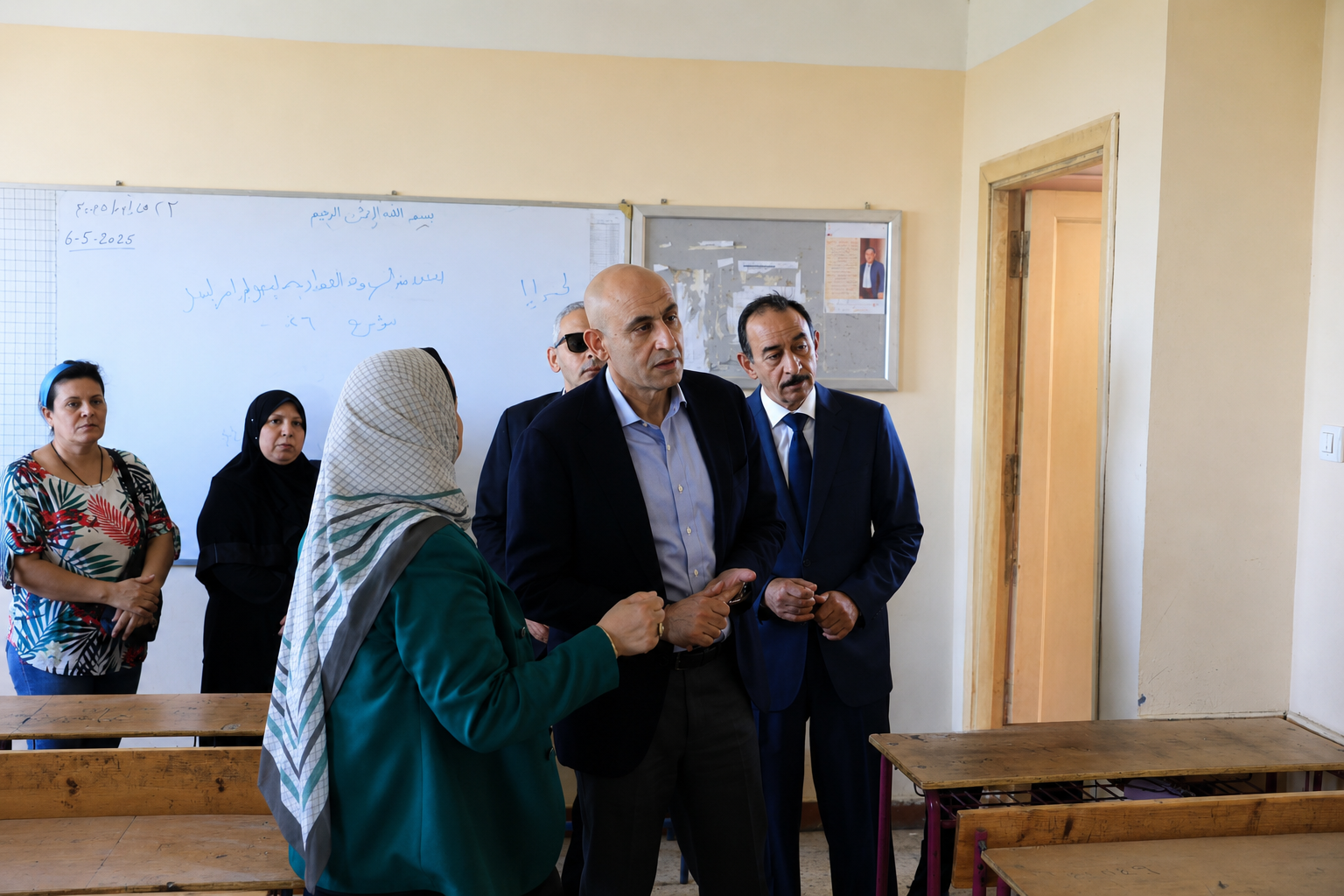 وزير التربية والتعليم يتفقد مدرسة الروافع بسوهاج بعد واقعة الشغب ويؤكد: لن نسمح بتكرار المخالفات