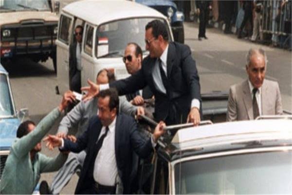 في مثل هذا اليوم.. محاولة اغتيال محمد حسني مبارك.. تفاصيل أخطر هجوم استهدف الرئيس المصري في أديس أبابا عام 1995