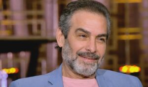 يوم ميلاد أحمد عبد العزيز.. فارس الدراما العربية وصاحب البصمة الخالدة في الشاشة المصرية 4 يوم ميلاد أحمد عبد العزيز.. فارس الدراما العربية وصاحب البصمة الخالدة في الشاشة المصرية