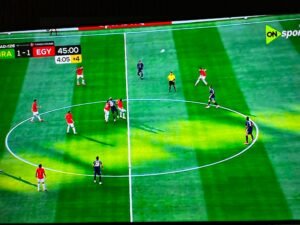 انتهاء الشوط الأول في مباراة مصر والبرازيل بالتعادل 1-1.. زيكو يعادل النتيجة بعد تقدم السامبا