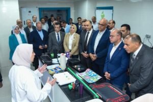 محافظ الإسكندرية يتفقد ميناء الدخيلة مع وزير الاستثمار لمتابعة انتظام العمل وتسريع الإفراج الجمركي