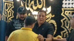 عزاء والد حمو بيكا يثير الجدل في الإسكندرية.. تجهيزات ضخمة وانقسام بين المتابعين