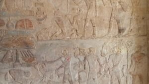 اكتشاف أثري جديد في سقارة.. 3 مقابر صخرية من عصر الدولة الحديثة تكشف أسرار كبار رجال مصر القديمة 2 اكتشاف أثري جديد في سقارة.. 3 مقابر صخرية من عصر الدولة الحديثة تكشف أسرار كبار رجال مصر القديمة