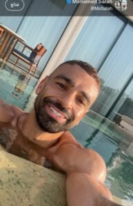 محمد صلاح يقترب من بشكتاش.. رحلة اليونان تمهد لحسم الصفقة ومستقبل النجم المصري يثير الجدل