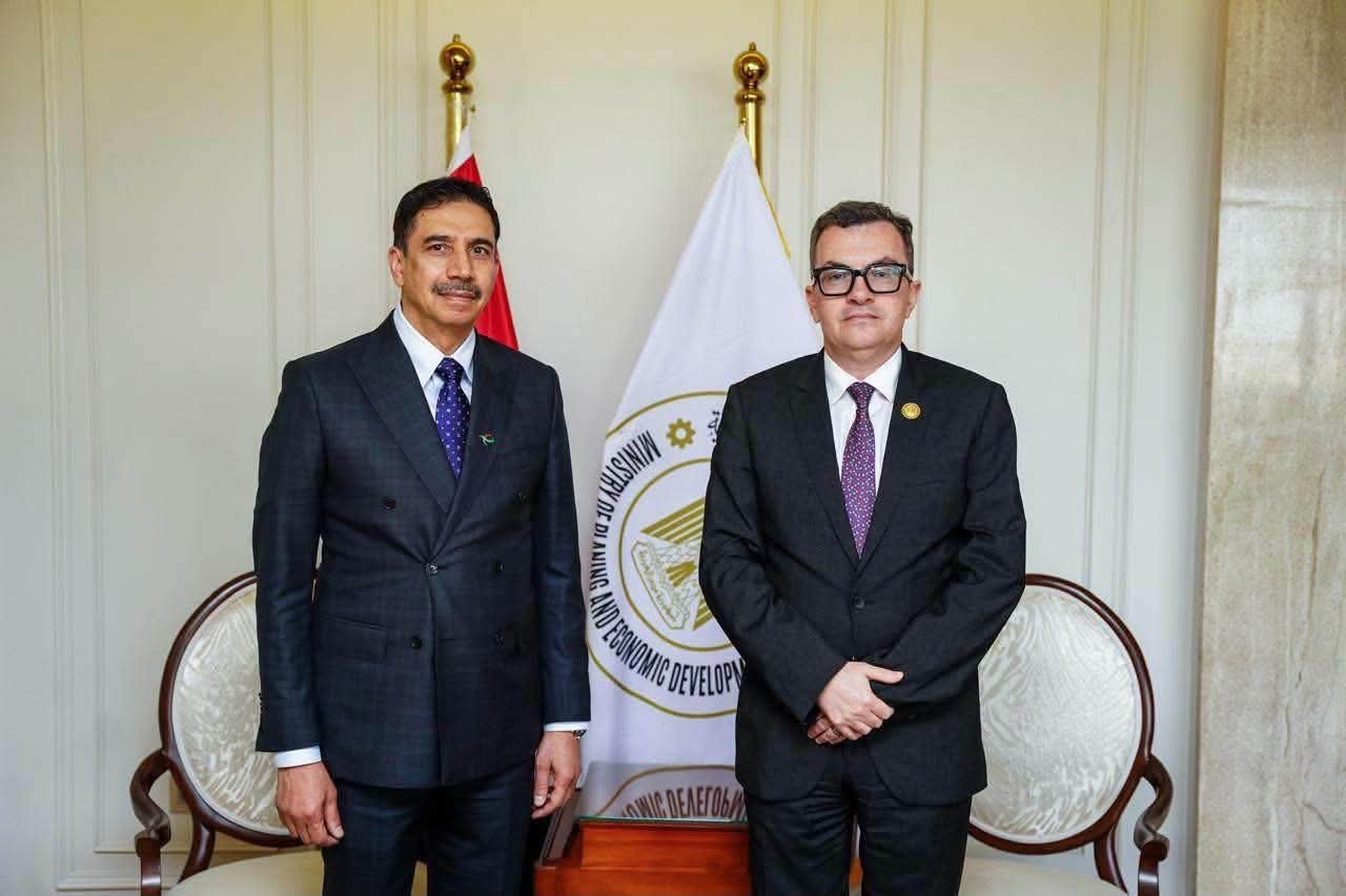 وزير التخطيط يبحث مع موانئ دبي العالمية تعزيز الشراكة اللوجستية ودعم رؤية مصر 2030