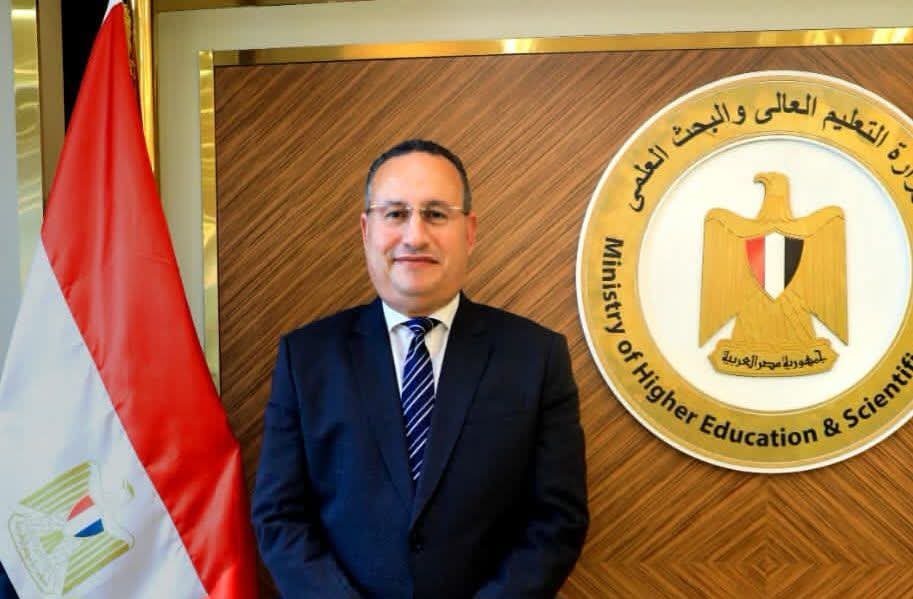 وزير التعليم العالي يهنئ الرئيس السيسي والشعب المصري بذكرى ثورة 23 يوليو المجيدة 4 وزير التعليم العالي