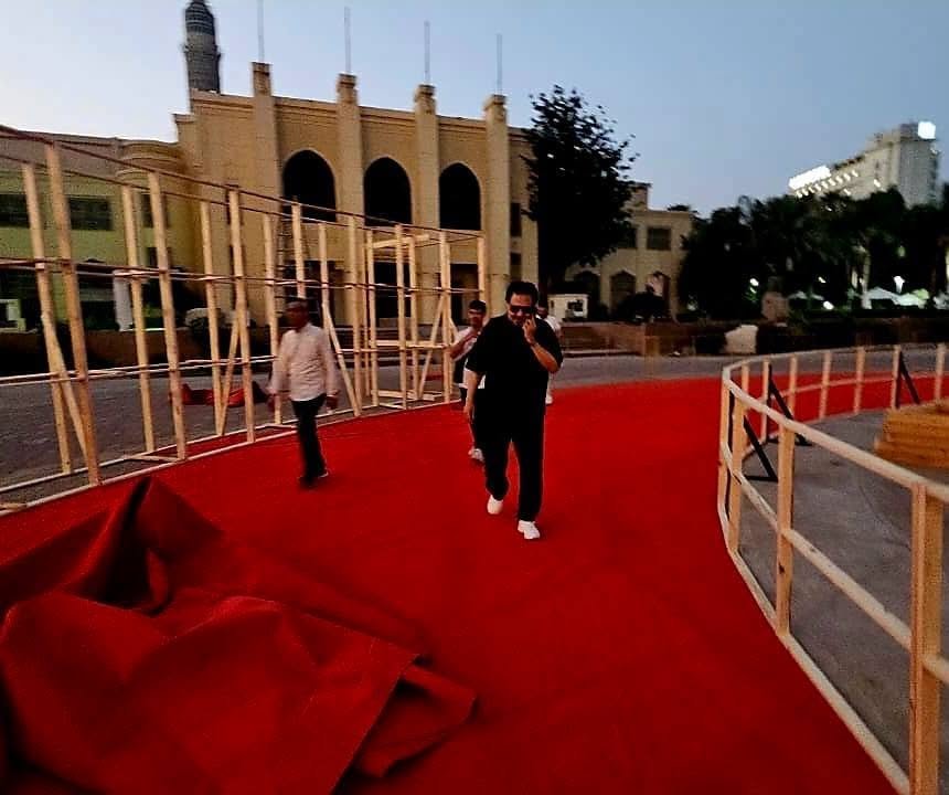 محمد رياض ينشر لقطات من الاستعدادات النهائية لحفل افتتاح الدورة الـ19 من المهرجان القومي للمسرح