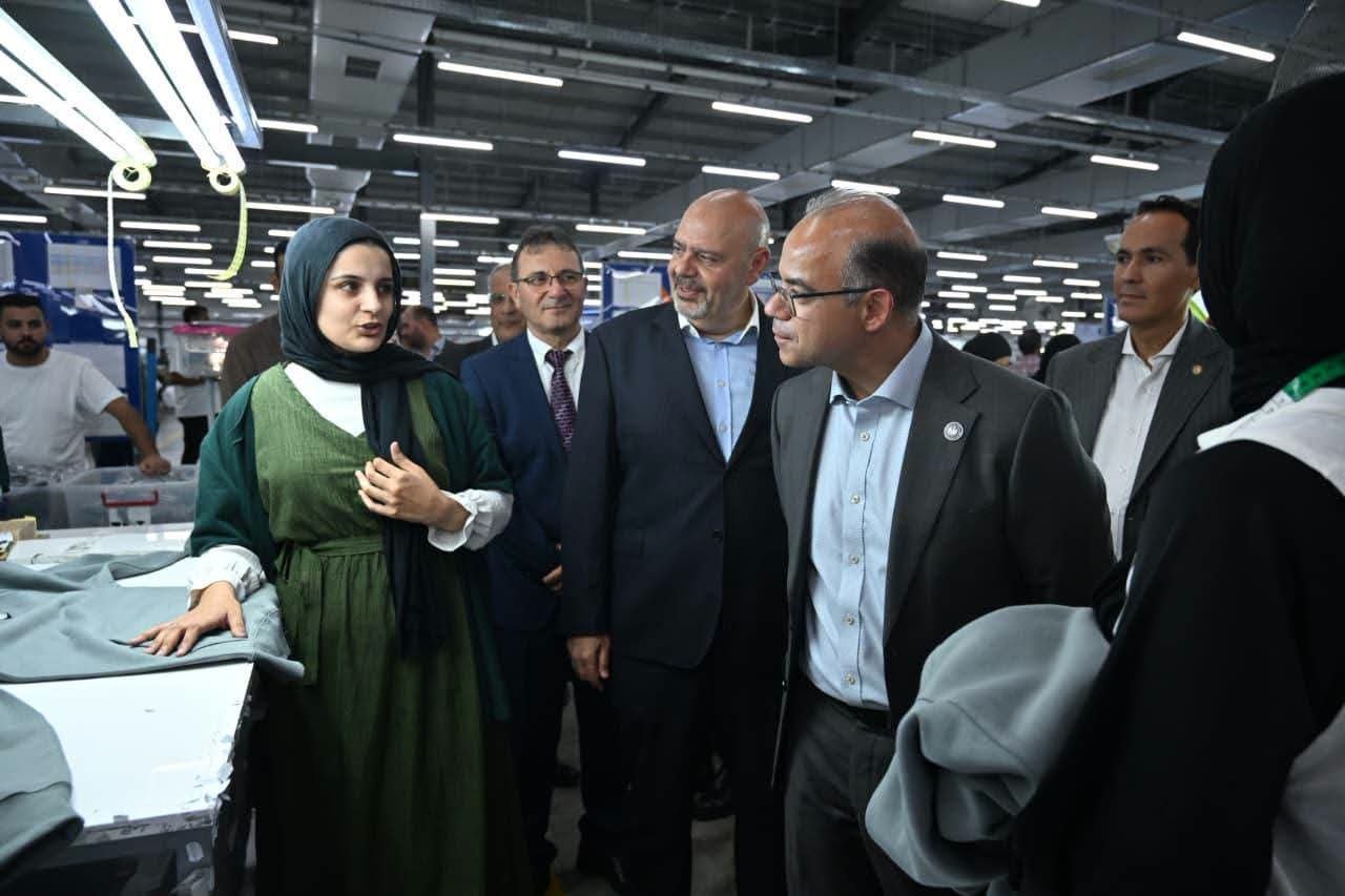 وزير الاستثمار والتجارة الخارجية يتفقد مصنع جيد تكستايل بالإسماعيلية.. استثمارات 110 ملايين دولار وصادرات تتجاوز 125.6 مليون دولار