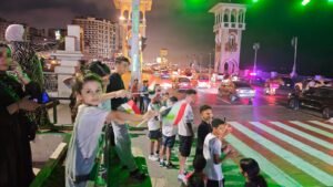 احتفالات الشعب السكندري بفوز منتخب مصر والتأهل إلى دور الـ16 بكأس العالم تشعل شوارع الإسكندرية