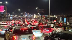 احتفالات الشعب السكندري بفوز منتخب مصر والتأهل إلى دور الـ16 بكأس العالم تشعل شوارع الإسكندرية