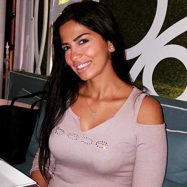 أميرة هاني 