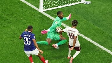 منتخب إسبانيا يهزم فرنسا بثنائية ويتأهل إلى نهائي كأس العالم