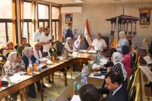 محافظ الإسكندرية يعقد اللقاء الجماهيري لخدمة المواطنين ويوجه بسرعة حل الشكاوى وتعزيز فرص العمل