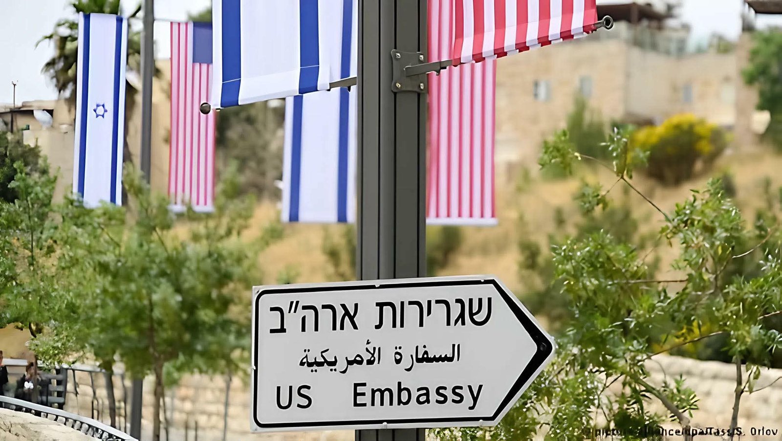 مقابل دولار واحد ولمدة 99 عامًا.. إسرائيل تخصص أرضًا فلسطينية لبناء سفارة أمريكية دائمة في القدس