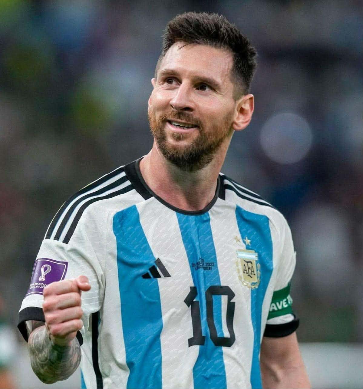 ليونيل ميسي يواصل مشواره مع منتخب الأرجنتين.. ولا نية لإعلان الاعتزال الدولي في الوقت الحالي 3 ليونيل ميسي يواصل مشواره مع منتخب الأرجنتين.. ولا نية لإعلان الاعتزال الدولي في الوقت الحالي