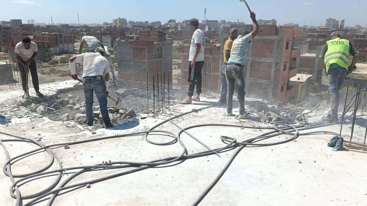 محافظ الإسكندرية يواصل إزالة مخالفات البناء بالأحياء ضمن أعمال الموجة الـ29