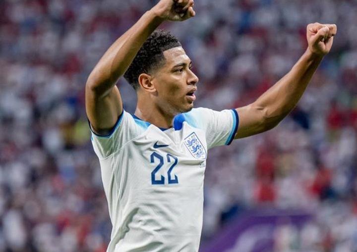 جود بيلينجهام يحقق إنجازًا تاريخيًا في كأس العالم.. أول لاعب وسط يسجل 7 أهداف في نسخة واحدة 4 جود بيلينجهام