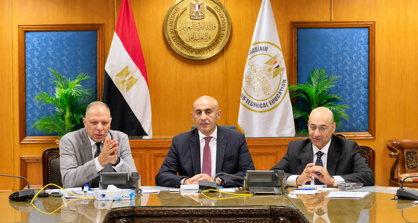 وزير التربية والتعليم يتابع آخر أيام امتحانات الثانوية العامة 2026 من غرفة العمليات المركزية ويؤكد انتظام اللجان