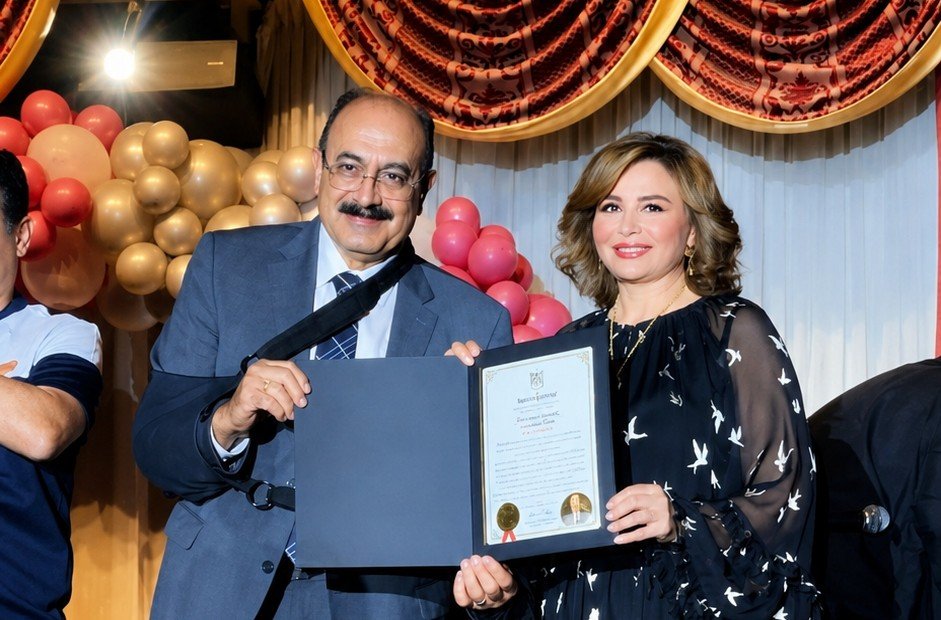 تكريم إلهام شاهين في كندا.. إشادة بدورها الفني والثقافي خلال احتفالية الهيئة الكندية للتراث المصري