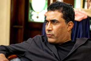شهيرة تحسم الجدل حول زيجات أحمد زكي: هالة فؤاد زوجته الوحيدة وتكشف حقيقة علاقاته العاطفية