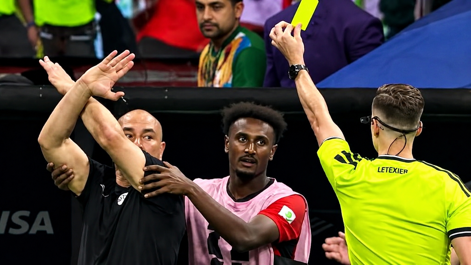 هاكر يزعم اختراق الاتحاد الأرجنتيني بعد مباراة مصر.. عرض قاعدة بيانات للبيع يثير جدلاً واسعًا