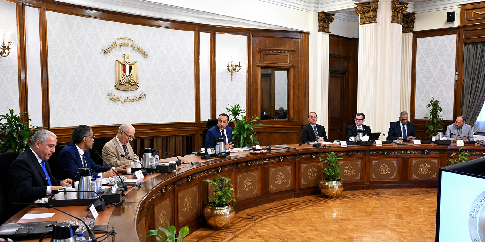 رئيس الوزراء يتابع ملف تسوية مديونية المؤسسات الصحفية القومية ويكلف بإعداد دراسات لتحقيق الاستدامة المالية