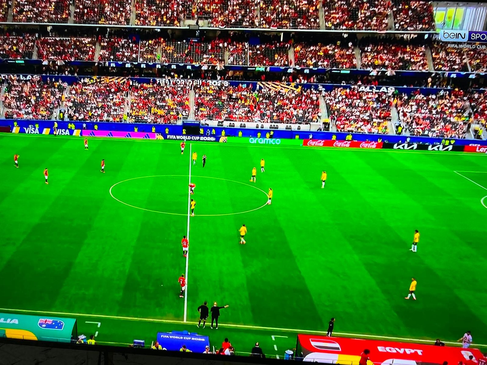 انطلاق الشوط الثاني من مباراة مصر وأستراليا.. الفراعنة يقتربون من حلم التأهل في كأس العالم 2026