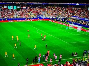 انتهاء الشوط الأول بين مصر وأستراليا بتقدم الفراعنة بهدف نظيف في كأس العالم 2026