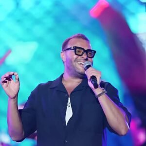 رامي صبري يطلق ألبوم «القمر» ويعلن جولة غنائية عالمية.. محطات جديدة من الإمارات إلى أمريكا وكندا