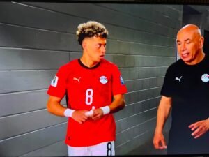 انطلاق الشوط الثاني من مباراة مصر وأستراليا.. الفراعنة يقتربون من حلم التأهل في كأس العالم 2026