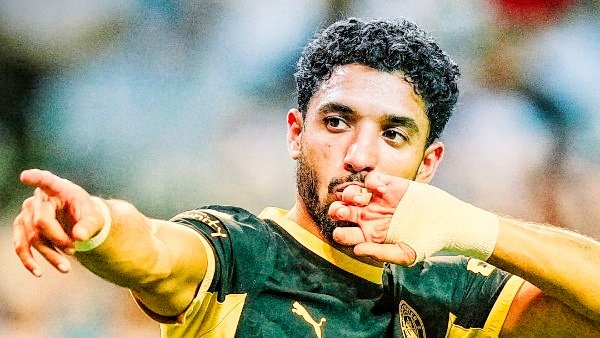 عمر مرموش يقترب من توتنهام.. الساعات الحاسمة تحسم مصير نجم مانشستر سيتي
