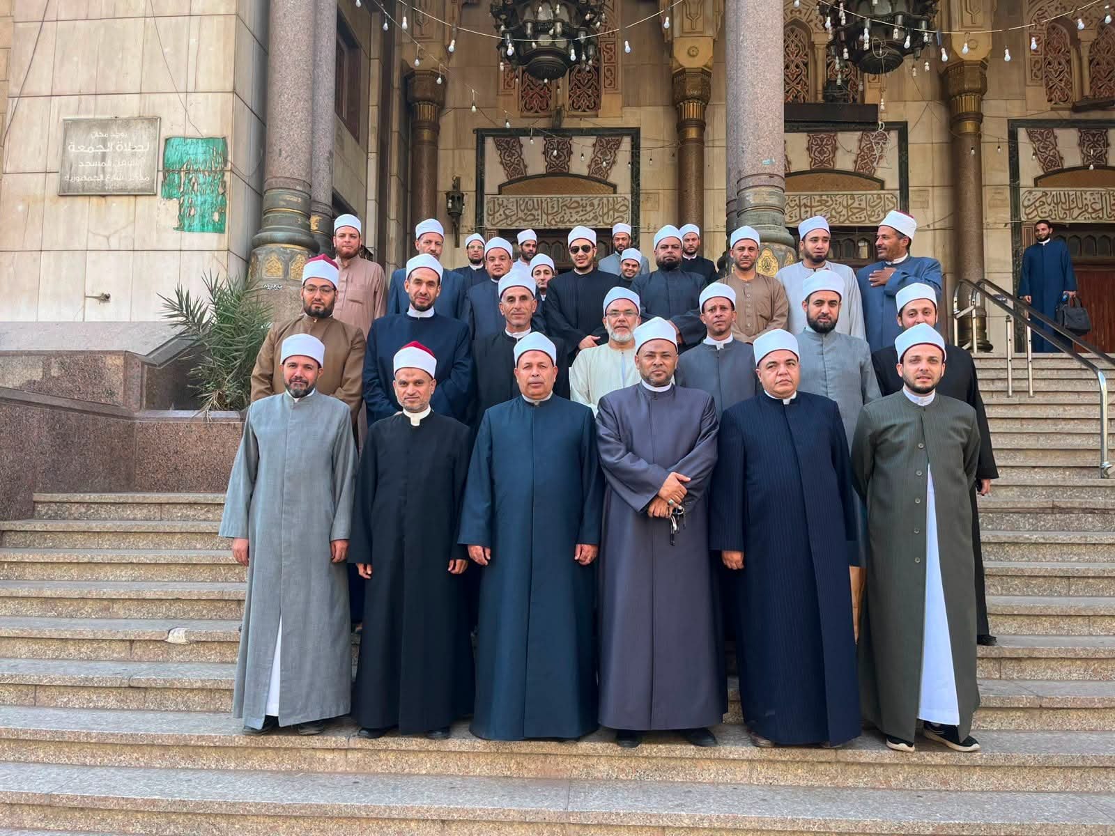 الأوقاف تدفع بـ130 إمامًا في قافلة دعوية موسعة بالقاهرة لتعزيز محبة النبي والاقتداء بسيرته