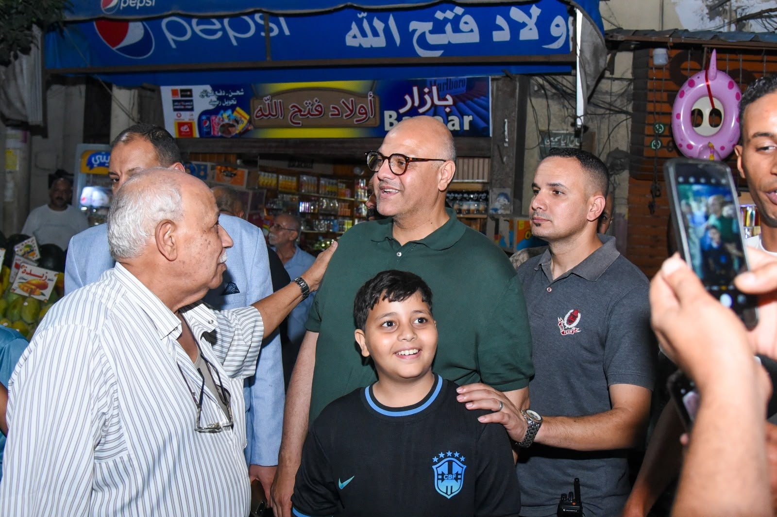محافظ الإسكندرية يقود حملة مفاجئة بالمنتزه أول.. إزالة تعديات وضبط سرقة كهرباء وتوجيه بتوزيع المضبوطات على دور الرعاية