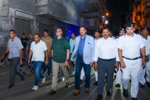 محافظ الإسكندرية يقود حملة مفاجئة بالمنتزه أول.. إزالة تعديات وضبط سرقة كهرباء وتوجيه بتوزيع المضبوطات على دور الرعاية
