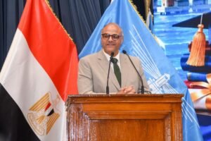 محافظ الإسكندرية يكرم 57 من أوائل الشهادات العامة ويؤكد: التفوق بداية ماراثون العلم