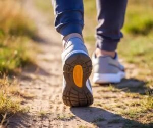 فوائد المشي يوميًا.. ماذا يحدث لجسمك عند تحويل المشي إلى عادة؟