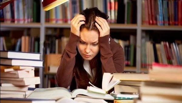 نصائح لتنظيم المذاكرة.. خطوات بسيطة تساعد الطلاب على التركيز وتحقيق أفضل النتائج