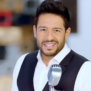 محمد حماقي يختتم صيف العلمين 2026 بحفل جماهيري ضخم ويحتفل بنجاح ألبوم «سمعوني»