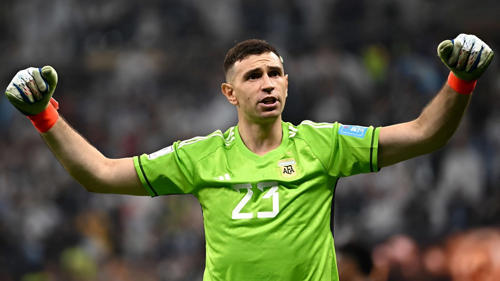 تشابي ألونسو يحدد حارس تشيلسي الجديد.. إيميليانو مارتينيز على رأس الخيارات 3 تشابي ألونسو يحدد حارس تشيلسي الجديد.. إيميليانو مارتينيز على رأس الخيارات