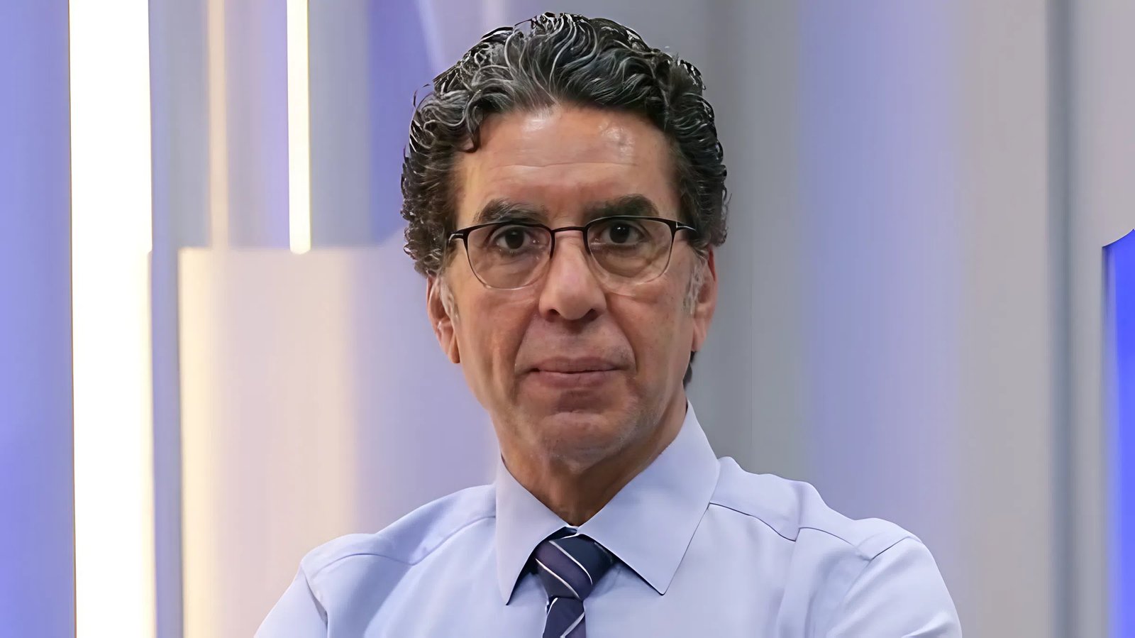 محمد ناصر.. خطاب إعلامي مثير للجدل وانتقادات مستمرة بسبب أسلوبه ومحتوى برامجه 2 محمد ناصر.. خطاب إعلامي مثير للجدل وانتقادات مستمرة بسبب أسلوبه ومحتوى برامجه