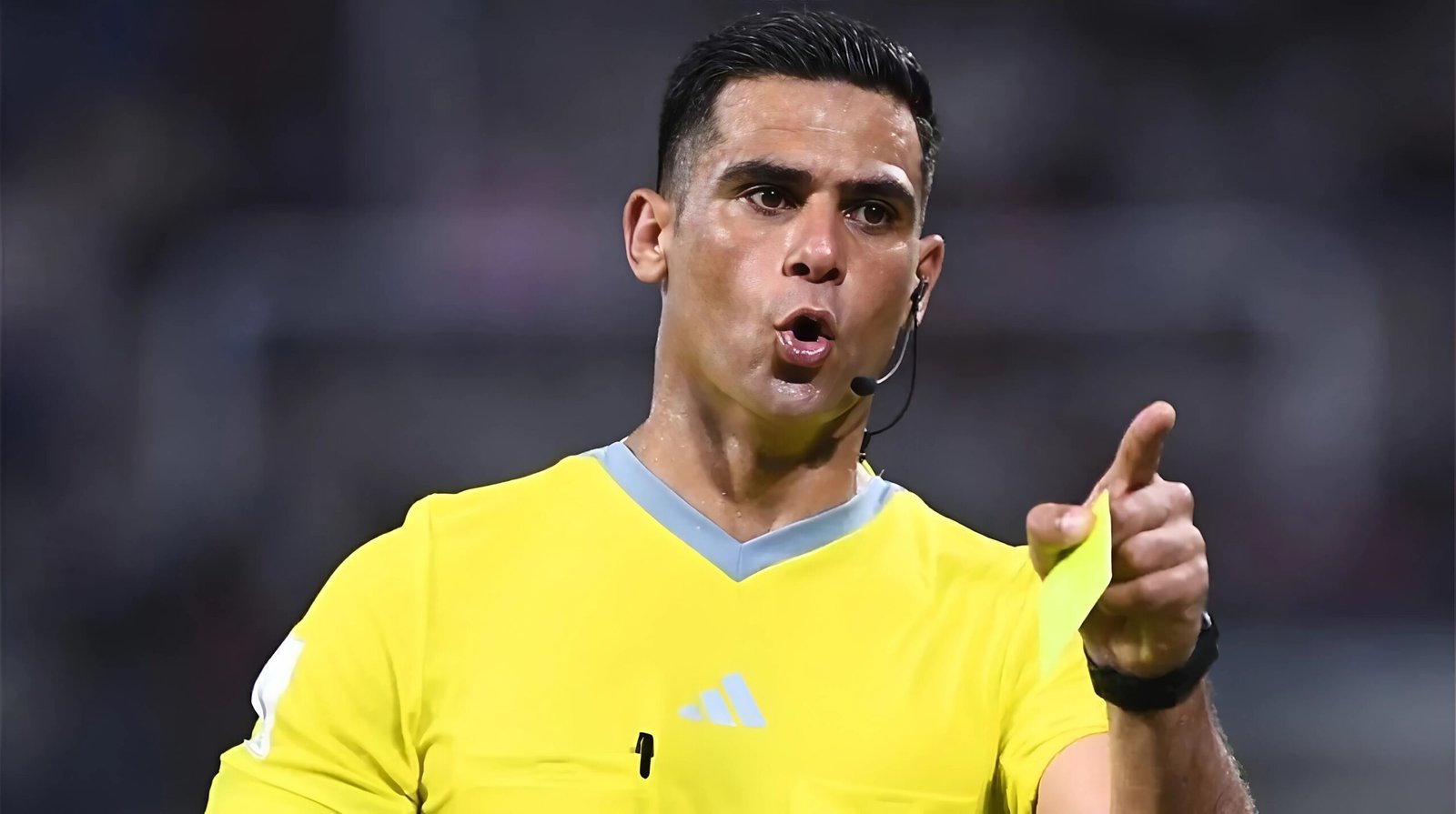 تسجيلات VAR تحسم الجدل في واقعة محمد معروف ووائل جمعة خلال مباراة الأهلي وزد