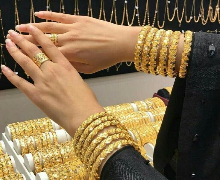 سعر الذهب اليوم الأحد 23 أغسطس 2026.. عيار 21 يسجل 6595 جنيهًا 3 سعر الذهب اليوم الأحد 23 أغسطس 2026.. عيار 21 يسجل 6595 جنيهًا