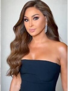 دراعها ورم تاني؟ ظهور إليسا الأخير يثير قلق جمهورها قبل حفل الساحل الشمالي 2 دراعها ورم تاني؟ ظهور إليسا الأخير يثير قلق جمهورها قبل حفل الساحل الشمالي