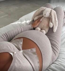 امرأة تضع توأمين من أبوين مختلفين في أستراليا.. تفاصيل حالة نادرة أثارت الجدل