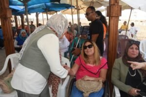 نائب محافظ الإسكندرية تزور شاطئ ذوي الإعاقة بالأنفوشي لبحث تطوير الخدمات وتعزيز الدمج المجتمعي